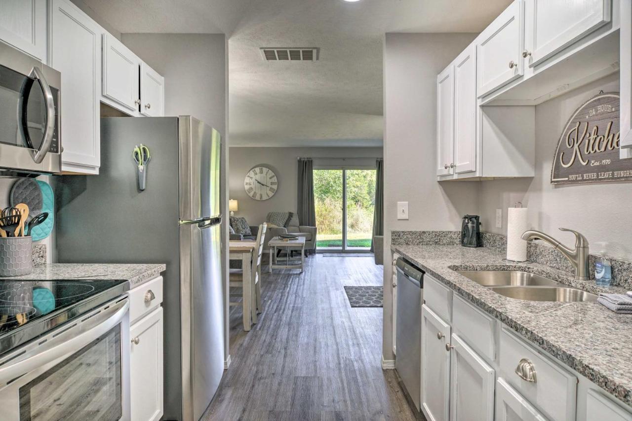 Cozy Condo With Pool Access, 5 Mi To Table Rock Lake Branson Kültér fotó