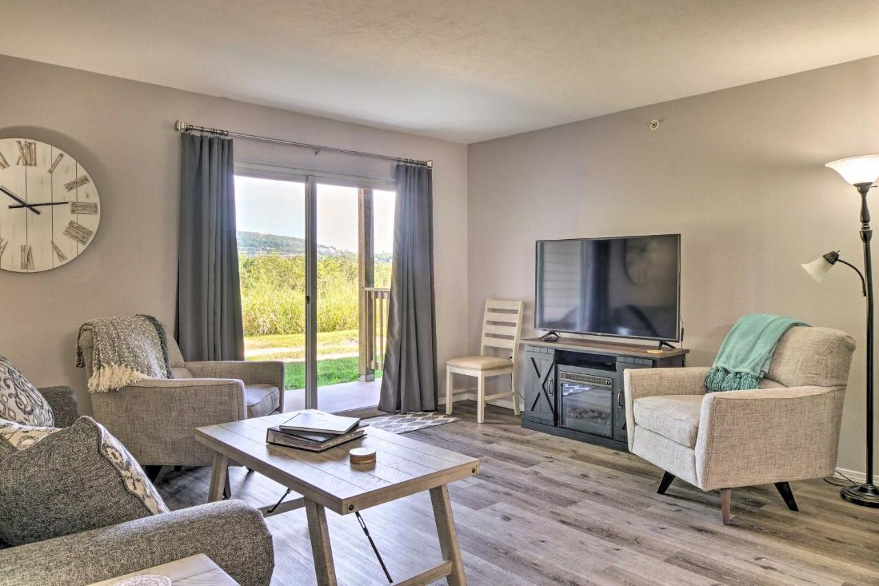 Cozy Condo With Pool Access, 5 Mi To Table Rock Lake Branson Kültér fotó