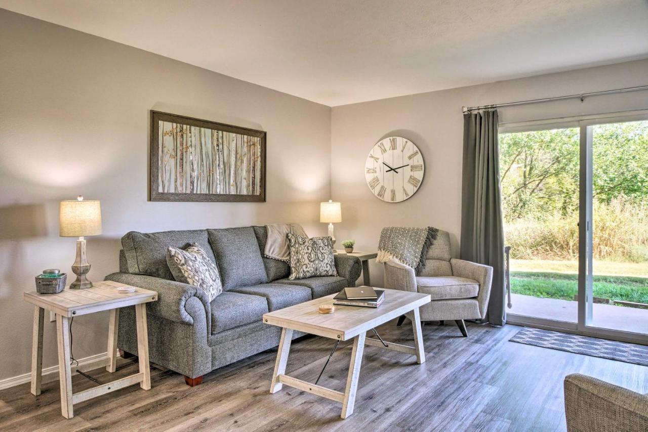 Cozy Condo With Pool Access, 5 Mi To Table Rock Lake Branson Kültér fotó