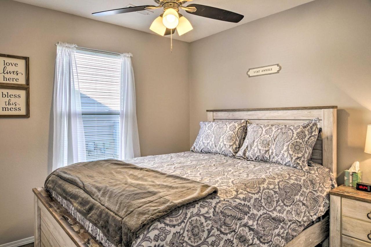 Cozy Condo With Pool Access, 5 Mi To Table Rock Lake Branson Kültér fotó